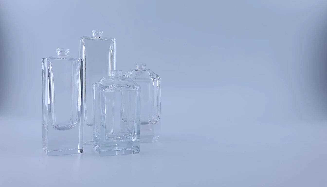 زجاجات عطر فارغة مصقولة