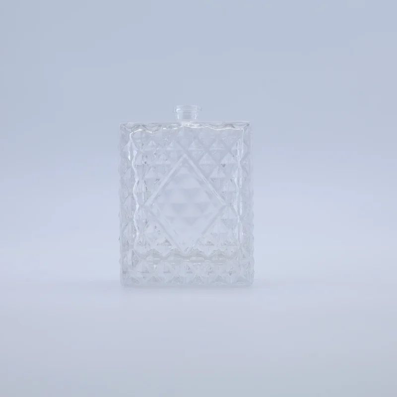 NS-R24 100ml perfume bottle with a premium glass design featuring an elegant geometric pattern